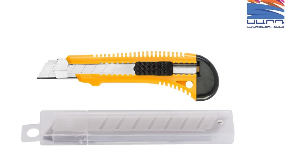 Нож + 5 лезвий 18мм